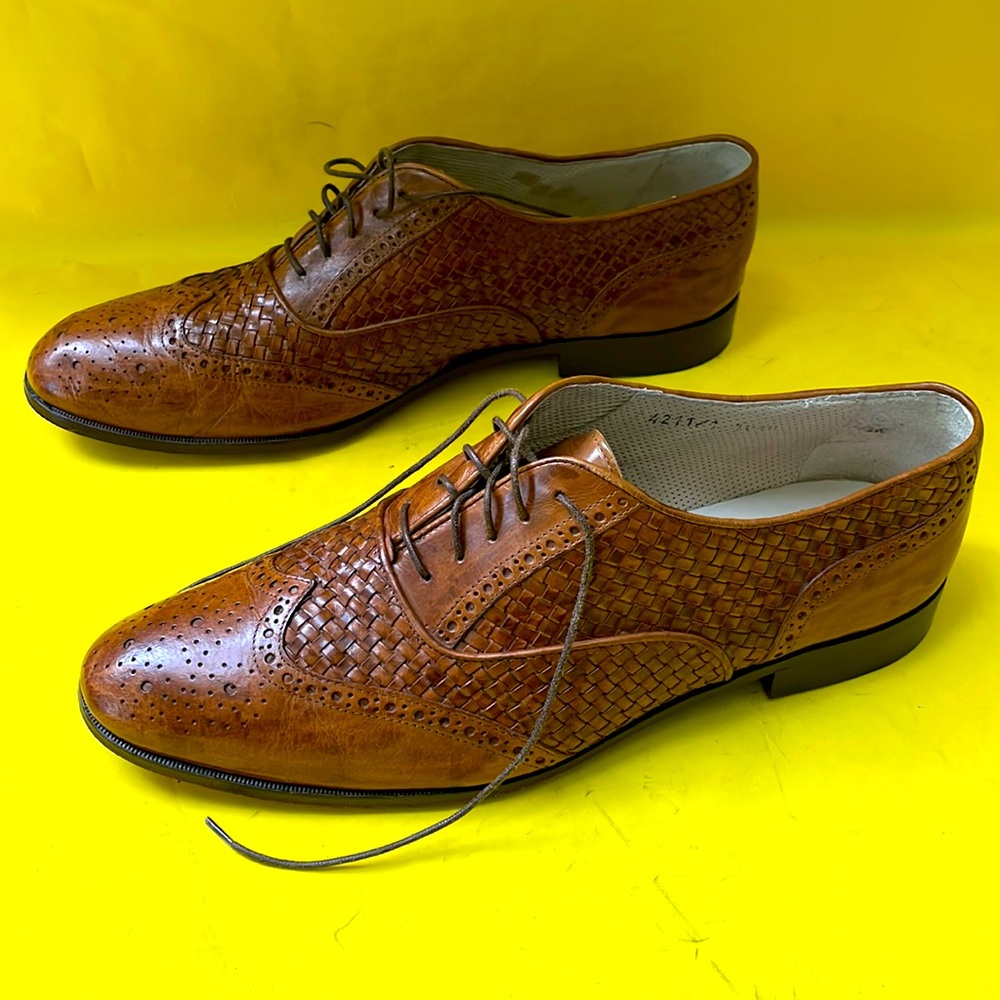 Vintage reddish brown Nordstrom all leather loafers